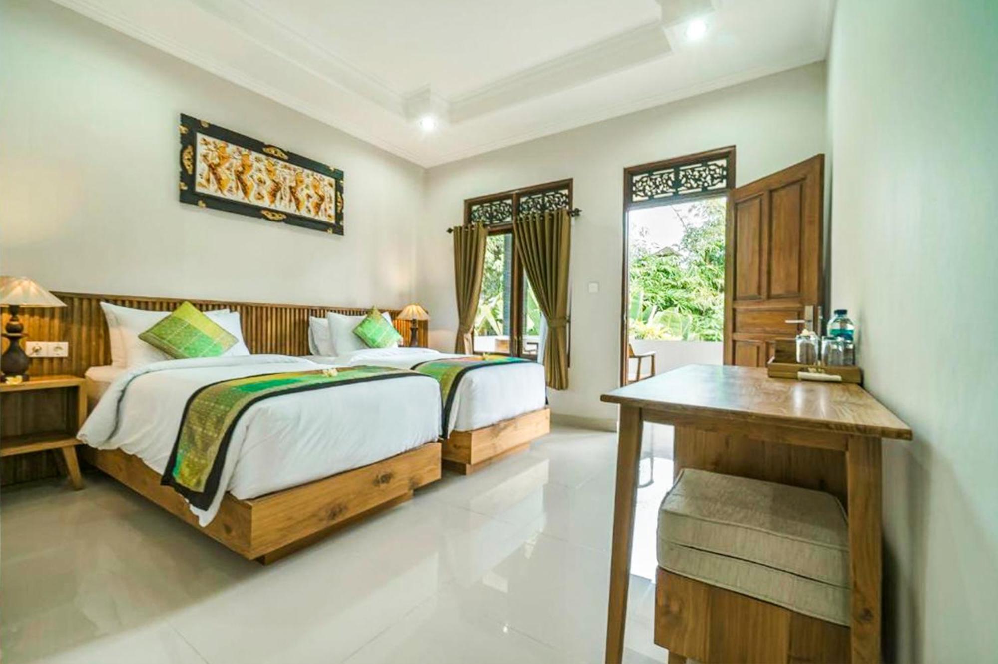Esty House Wisma tamu