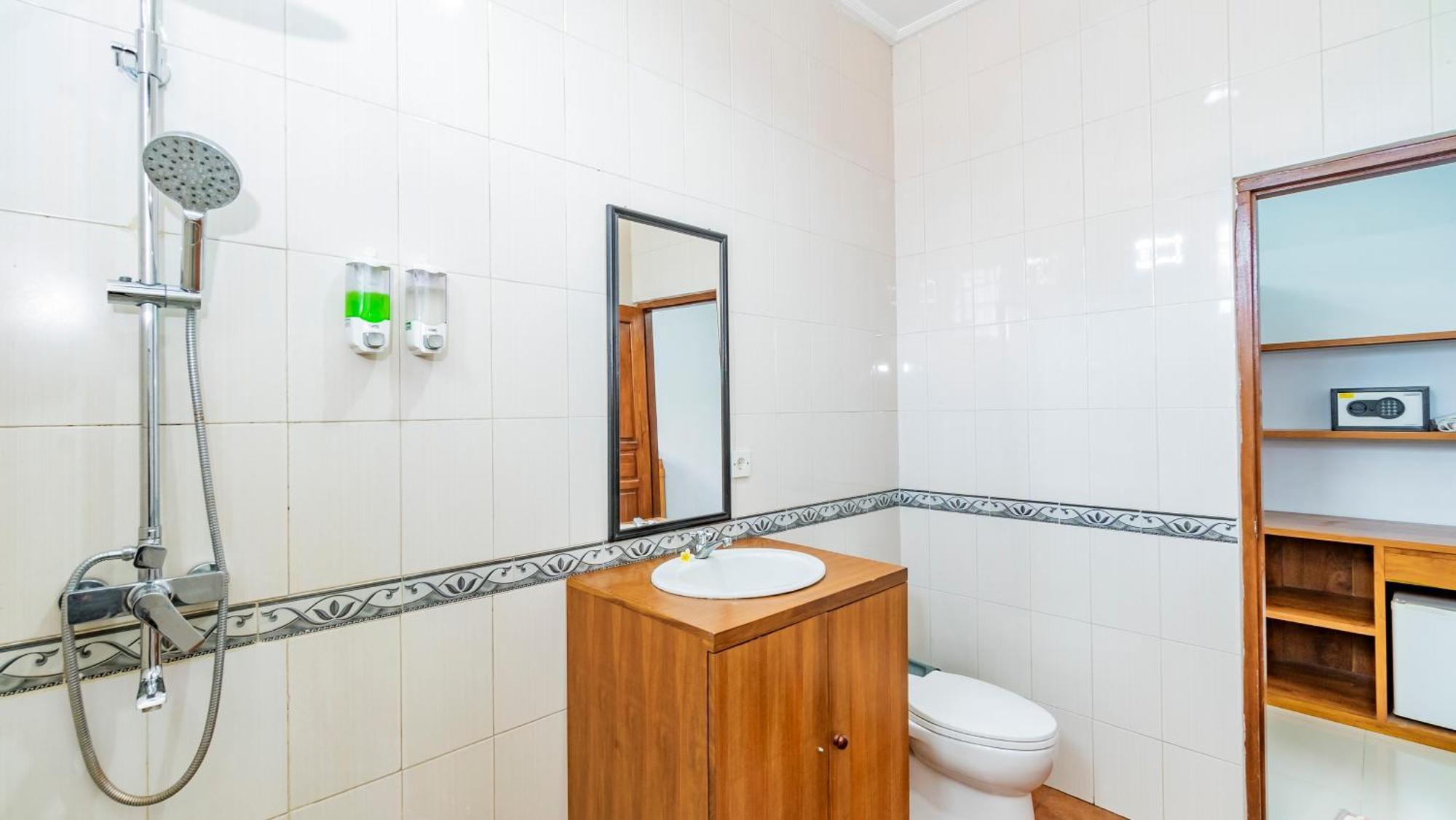 Guest house Esty House 2*