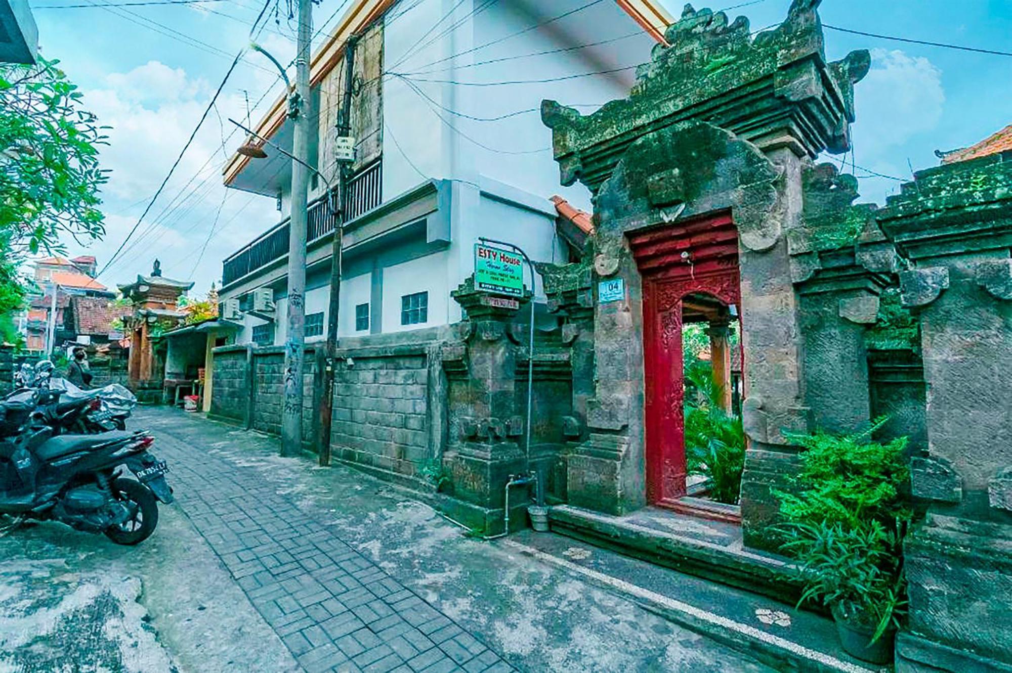 Esty House Guest house