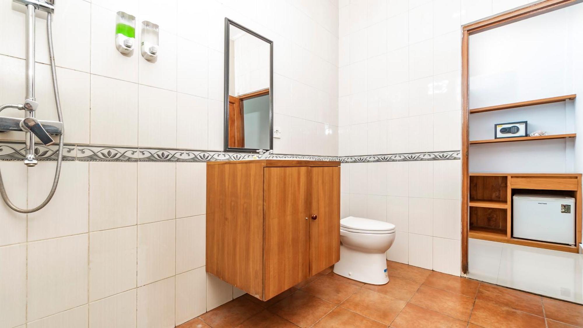 Esty House Guest house 2*